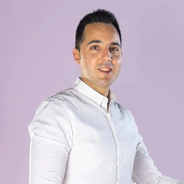 Jonathan Izquierdo - Perito Forense